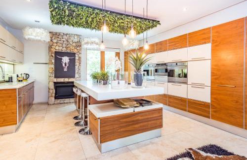 Greater Johannesburg Metropolitan Area Villa | Luxurious Hideaway Villa