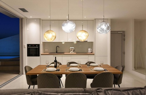 Debeljak House | Luxurious home in Debeljak
