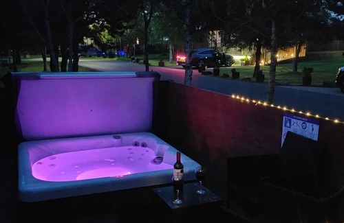 Morpeth House | Luxurious lodge with hot tub beautiful surroundings in Northumberland