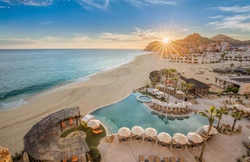 Marina Apartment | Luxurious Master Suite and Oceanfront Spa