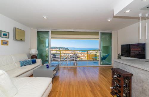 Brinje Apartment | Luxurious Penthouse Style Apartment