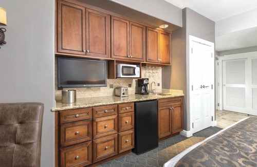 Napa Resort | Luxurious Studio Suite Near Napa Wineries