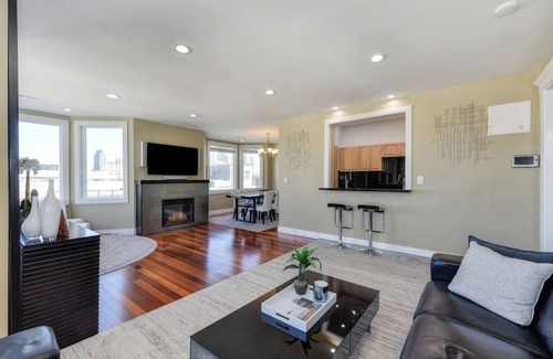 Nob Hill Condo | Luxurious, Views, Modern, Nob Hill flat