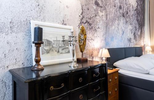 Funfhaus Apartment | Luxury 2 bedroom apartment with king-size beds
