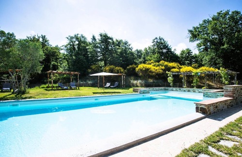 Trequanda Apartment | Luxury 2 Rooms Apt Rosemary in Siena Resort
