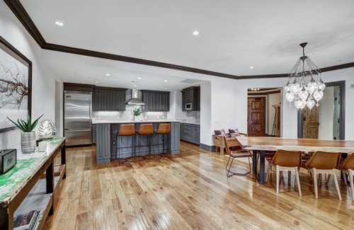 Vail Condo | Luxury 3 Bedroom Condo at The Arrabelle by RedAwning - Save 20% on 7+ Nights!