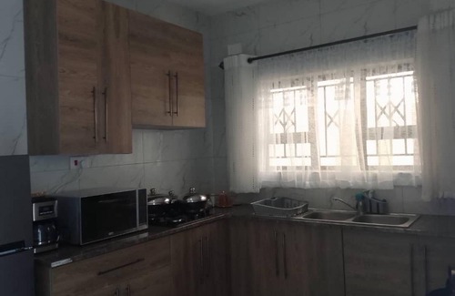 Masvingo Apartment | Luxury 3 Bedroom Self Catering Apartment- Masvingo