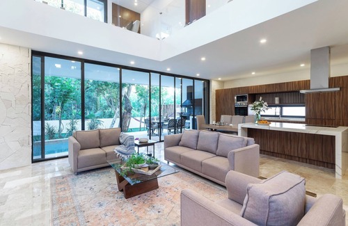 Akumal House | Luxury 3BR/4BA Akumal Casa Bahia Principe/Beach Club/PGAGolf/Restaurants/Spa