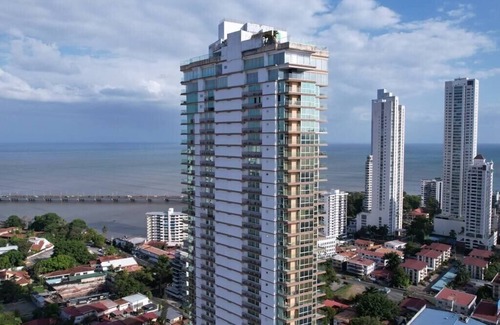 Tumba Vieja Apartment | Luxury 3BR parkingandbalcony