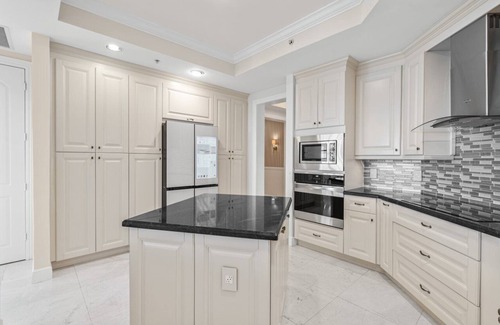Jupiter Condo | LUXURY 4-Ensuites Beach condo in Jupiter 100 Yards to Ocean!Ocean Views!