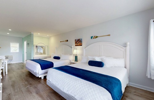 Lower Township Hotel | Luxury and Space in a Double King Room