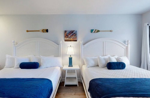 Lower Township Hotel | Luxury and Space in a Double King Room