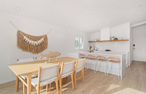 Mission Bay Apartment | Luxury Apart w/Seaviews | Full Laundry, Kitchen