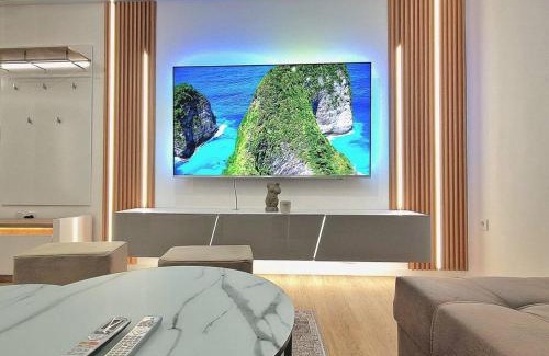 Odesos Apartment | Luxury Apartment. 75 inches TV