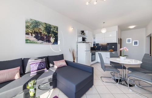 Lokva Rogoznica Apartment | Luxury Apartment A1 With Swimming Pool, Whirlpool And Sea View