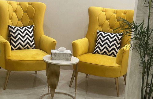 Lahore Apartment | Luxury Apartment,Central Lahore,Free Parking, free wifi, near all Attractions.