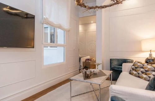 Huertas Apartment | Luxury Apartment for two In Neptuno