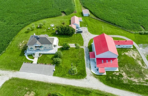 Halton Hills House | Luxury/Beautiful house in 100 acre (beautifully kept and maintained)