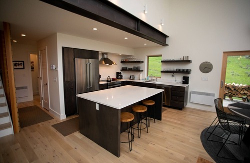 Gallatin Gateway Ski Chalet | Luxury Big Sky Modern Single Family Home