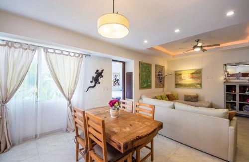Emiliano Zapata Apartment | Luxury Condo in Romantic Zone, 2 Blocks from Beach
