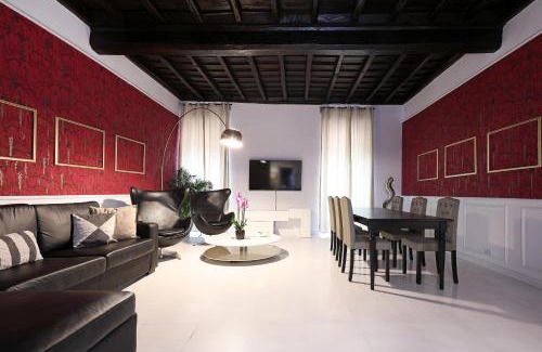 Rione III Colonna Apartment | Luxury Gambero apartment