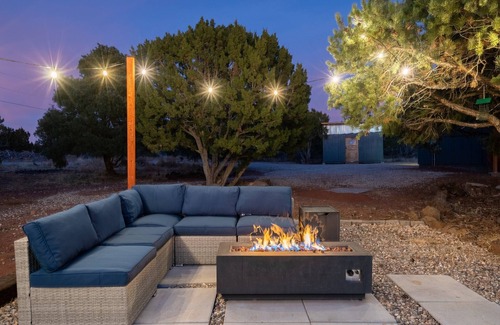 Williams House | Luxury Grand Canyon Basecamp 40 min to South Rim