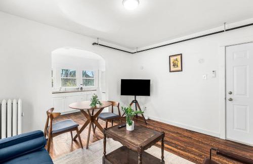 Detroit Apartment | Luxury Holbrook Apartment