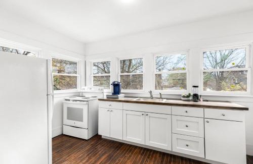Detroit Apartment | Luxury Holbrook Apartment