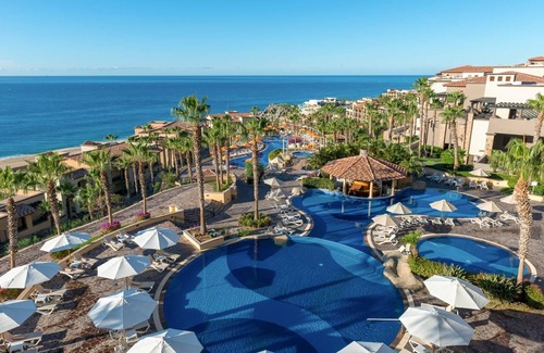 Centro Resort | Luxury in the heart of Cabo San Lucas
