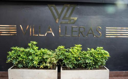 Zona Rosa Villa | Luxury Living in Parque Lleras & Full House