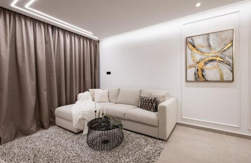 Limassol Apartment | Luxury Marina Beach Stay