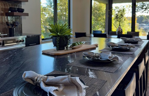 Brainerd House | Luxury-Modern Love Lake Retreat in Brainerd- Sleeps 10