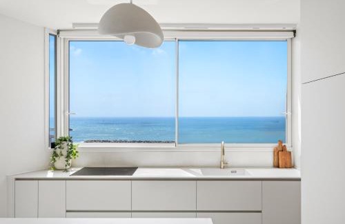 Herzliya Pituach Apartment | Luxury Penthouse