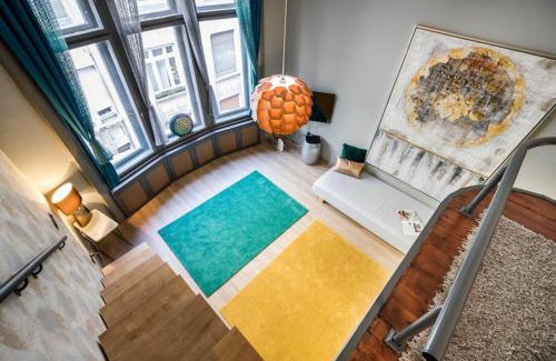 Inner City Budapest Apartment | Luxury Pilvax Studio