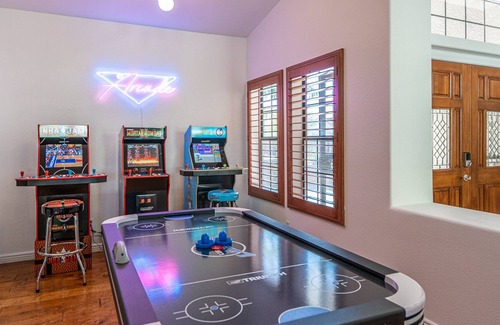 Paradise Park Vista House | Luxury Scottsdale Home w/ Pool and Hot Tub!