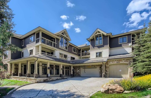 Four O'Clock Condo | Luxury Ski-in/ski-out - Blocks From Downtown