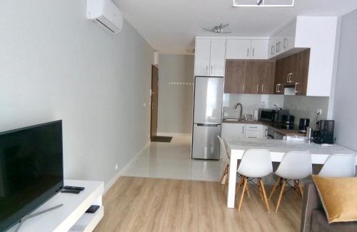 Wola Apartment | Luxury & Stylish Apartment in Wola Warsaw, Balcony