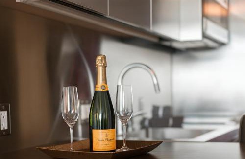 Las Vegas Apartment | Luxury Suites at Palms Place