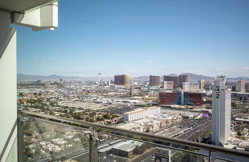 Las Vegas Apartment | Luxury Suites at the Palms