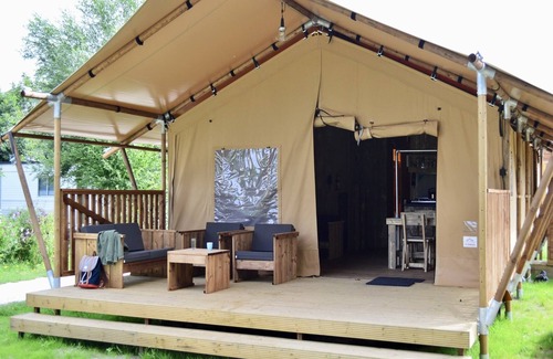 's-Gravenzande RV Rental | Luxury Tent with Kitchen & Shower near Beach & Campsite