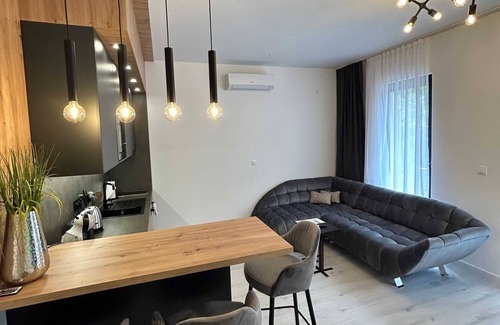 Mostar Apartment | Luxury two bedroom apartment S, Balcony, A/C, WiFi