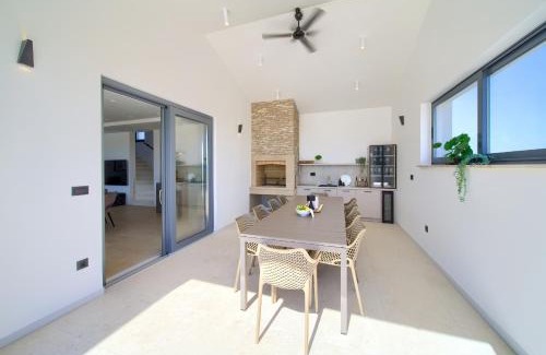 Vrh Villa | Luxury Villa Harmony with heated pool and seaview