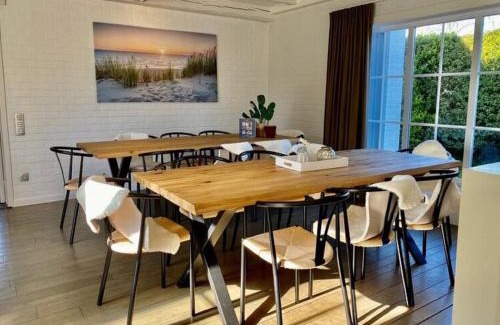 Sint-Idesbald Villa | Luxury Villa in Sint-Idesbald with Jacuzzi