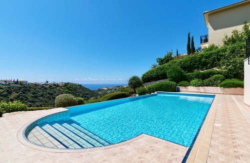 Aphrodite Hills Villa | Luxury Villa With 10x5m Infinity Edge Private Pool