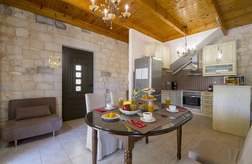 Kato Stalos Villa | Luxury villas at Chania