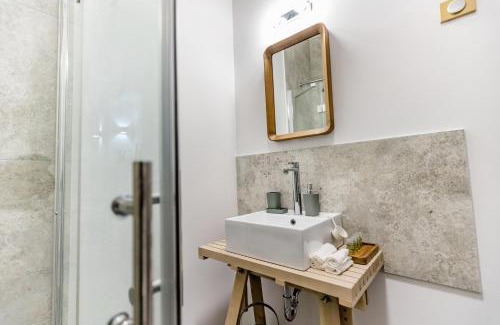 Szentimrevaros Apartment | LuxuryBuda
