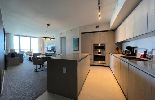 Hollywood South Central Beach Apartment | LYFE, Rent Excelent Apartment in Resort, 4Pax ,Parcial Ocean View