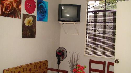 Baguio House | Lyn's Do Drop Inn Transient House