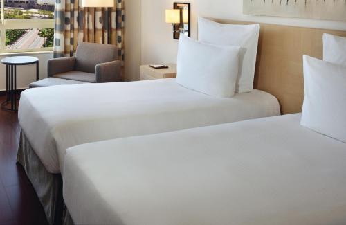 Victoria Borg Hotel | Mövenpick Ambassador Hotel Accra