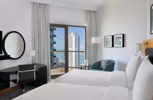 Dubai Marina Hotel | Mövenpick Hotel Jumeirah Beach